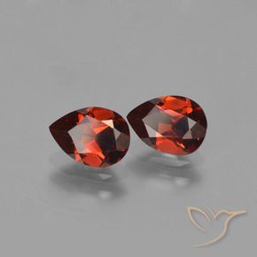 Shop natural 1.73ct Rouge foncé Grenat pyrope gems, En forme de poire, from Mozambique at GemSelect. In stock, global shipping!
