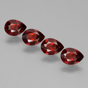 Achetez naturel 3.23ct Rouge foncé Grenat pyrope gems, En forme de poire, En provenance Mozambique chez GemSelect. En stock, livraison internationale!