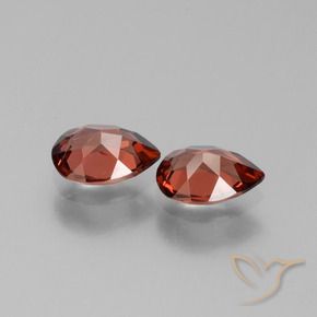 Shop natural 1.59ct Rouge moyen-foncé Grenat pyrope gems, En forme de poire, from Mozambique at GemSelect. In stock, global shipping!