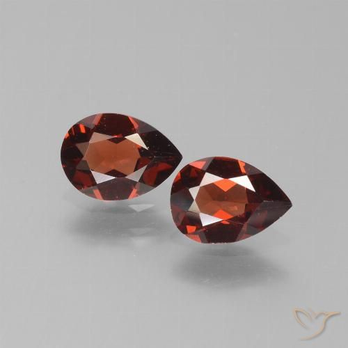 1.60ctw Naturel Rouge foncé Grenat pyrope, En forme de poire, VVS-VS