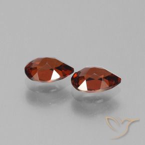 Shop natural 1.82ct Rouge merlot Grenat pyrope gems, En forme de poire, from Mozambique at GemSelect. In stock, global shipping!