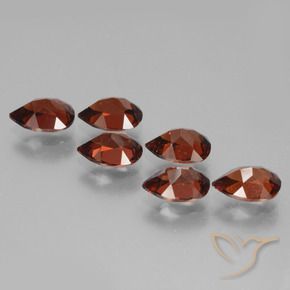 Shop natural 5.16ct Rouge foncé Grenat pyrope gems, En forme de poire, from Mozambique at GemSelect. In stock, global shipping!