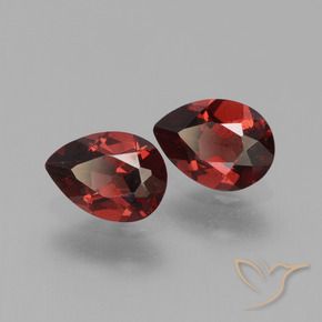 Shop natural 1.68ct Rouge foncé Grenat pyrope gems, En forme de poire, from Mozambique at GemSelect. In stock, global shipping!