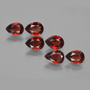 Achetez naturel 4.53ct Rouge foncé Grenat pyrope gems, En forme de poire, En provenance Mozambique chez GemSelect. En stock, livraison internationale!