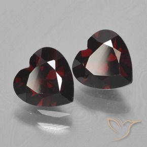Shop natural 1.71ct Rouge noirâtre Grenat pyrope gems, Cœur, from Mozambique at GemSelect. In stock, global shipping!