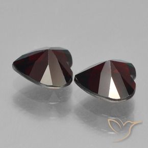 Shop natural 1.71ct Rouge noirâtre Grenat pyrope gems, Cœur, from Mozambique at GemSelect. In stock, global shipping!