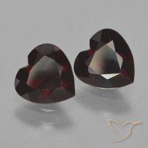Shop natural 1.71ct Rouge foncé Grenat pyrope gems, Cœur, from Mozambique at GemSelect. In stock, global shipping!