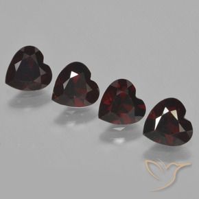 Shop natural 3.24ct Rouge noirâtre Grenat pyrope gems, Cœur, from Mozambique at GemSelect. In stock, global shipping!