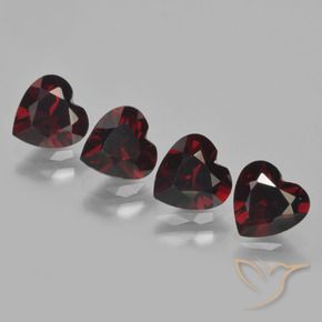 Shop natural 3.38ct Rouge noirâtre Grenat pyrope gems, Cœur, from Mozambique at GemSelect. In stock, global shipping!