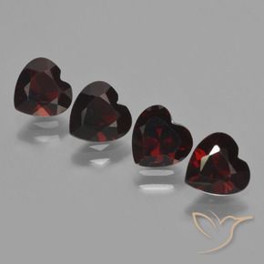 Achetez naturel 3.36ct Rouge noirâtre Grenat pyrope gems, Forme de coeur, En provenance Mozambique chez GemSelect. En stock, livraison internationale!