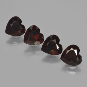 Achetez naturel 3.52ct Rouge noirâtre Grenat pyrope gems, Forme de coeur, En provenance Mozambique chez GemSelect. En stock, livraison internationale!