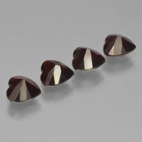 Achetez naturel 3.52ct Rouge noirâtre Grenat pyrope gems, Forme de coeur, En provenance Mozambique chez GemSelect. En stock, livraison internationale!