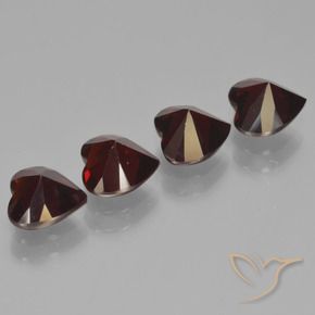 Shop natural 3.81ct Rouge noirâtre Grenat pyrope gems, Cœur, from Mozambique at GemSelect. In stock, global shipping!