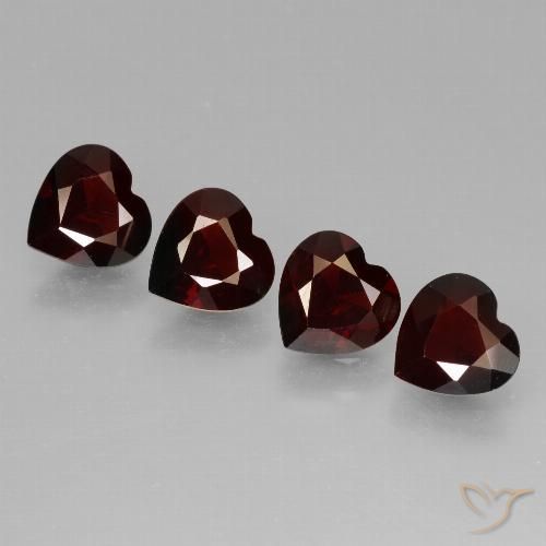 Achetez naturel 3.02ct Rouge foncé Grenat pyrope gems, Forme de coeur, En provenance Mozambique chez GemSelect. En stock, livraison internationale!