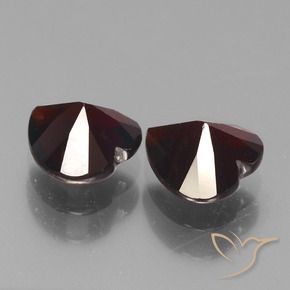 Shop natural 1.82ct Rouge noirâtre Grenat pyrope gems, Cœur, from Mozambique at GemSelect. In stock, global shipping!