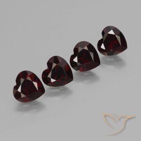 Shop natural 3.52ct Rouge foncé Grenat pyrope gems, Cœur, from Mozambique at GemSelect. In stock, global shipping!