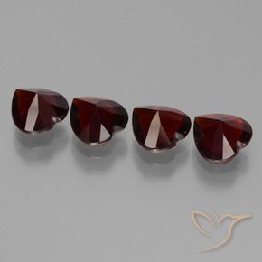 Shop natural 3.02ct Rouge noirâtre Grenat pyrope gems, Cœur, from Mozambique at GemSelect. In stock, global shipping!