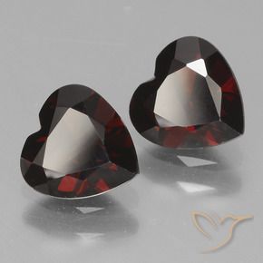 Shop natural 1.68ct Rouge noirâtre Grenat pyrope gems, Cœur, from Mozambique at GemSelect. In stock, global shipping!