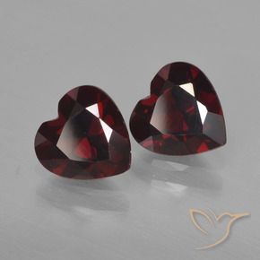 Shop natural 1.79ct Rouge foncé Grenat pyrope gems, Cœur, from Mozambique at GemSelect. In stock, global shipping!