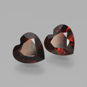 Achetez naturel 1,48ct rouge noirâtre grenat pyrope gems, forme de coeur, en provenance mozambique chez gemselect. en stock, livraison internationale!