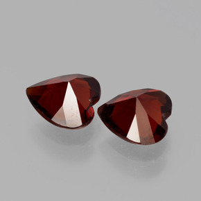 Achetez naturel 1,48ct rouge noirâtre grenat pyrope gems, forme de coeur, en provenance mozambique chez gemselect. en stock, livraison internationale!