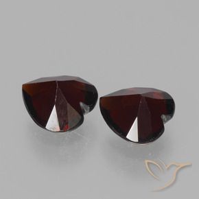 Shop natural 1.74ct Rouge noirâtre Grenat pyrope gems, Cœur, from Mozambique at GemSelect. In stock, global shipping!