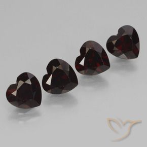 Shop natural 3.81ct Rouge foncé Grenat pyrope gems, Cœur, from Mozambique at GemSelect. In stock, global shipping!