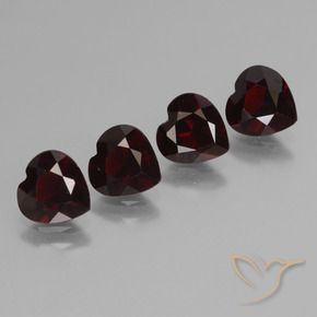 Shop natural 2.98ct Rouge noirâtre Grenat pyrope gems, Cœur, from Mozambique at GemSelect. In stock, global shipping!