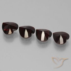 Shop natural 2.75ct Rouge foncé Grenat pyrope gems, Cœur, from Mozambique at GemSelect. In stock, global shipping!