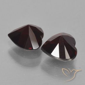 Shop natural 1.96ct Rouge foncé Grenat pyrope gems, Cœur, from Mozambique at GemSelect. In stock, global shipping!