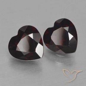 Shop natural 1.59ct Rouge foncé Grenat pyrope gems, Cœur, from Mozambique at GemSelect. In stock, global shipping!