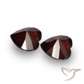 Shop natural 1.77ct Rouge noirâtre Grenat pyrope gems, Cœur, from Mozambique at GemSelect. In stock, global shipping!