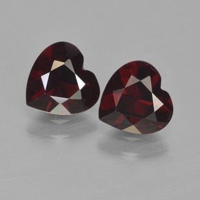 Achetez naturel 1.69ct Rouge foncé Grenat pyrope gems, Forme de coeur, En provenance Mozambique chez GemSelect. En stock, livraison internationale!