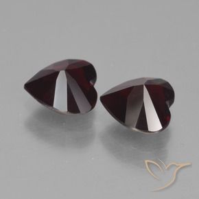 Shop natural 1.73ct Rouge noirâtre Grenat pyrope gems, Cœur, from Mozambique at GemSelect. In stock, global shipping!