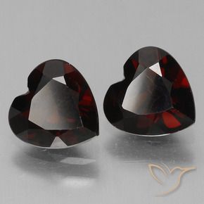 Shop natural 1.80ct Rouge noirâtre Grenat pyrope gems, Cœur, from Mozambique at GemSelect. In stock, global shipping!