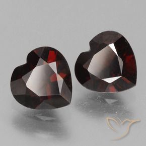 Shop natural 1.78ct Rouge noirâtre Grenat pyrope gems, Cœur, from Mozambique at GemSelect. In stock, global shipping!