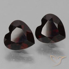 Shop natural 1.95ct Rouge foncé Grenat pyrope gems, Cœur, from Mozambique at GemSelect. In stock, global shipping!