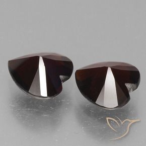 Shop natural 1.76ct Rouge noirâtre Grenat pyrope gems, Cœur, from Mozambique at GemSelect. In stock, global shipping!