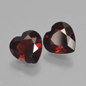 Achetez naturel 1.70ct Rouge foncé Grenat pyrope gems, Forme de coeur, En provenance Mozambique chez GemSelect. En stock, livraison internationale!