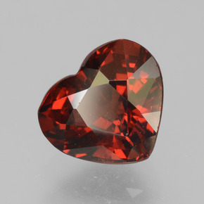 Grenat pyrope rouge naturelle forme de coeur, 2,00 ct, VS