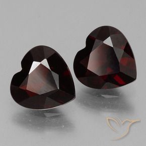 Shop natural 1.63ct Rouge foncé Grenat pyrope gems, Cœur, from Mozambique at GemSelect. In stock, global shipping!