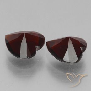 Shop natural 1.75ct Rouge noirâtre Grenat pyrope gems, Cœur, from Mozambique at GemSelect. In stock, global shipping!