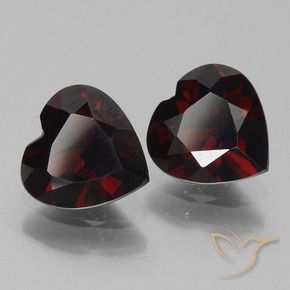 Shop natural 1.65ct Rouge foncé Grenat pyrope gems, Cœur, from Mozambique at GemSelect. In stock, global shipping!