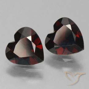 Shop natural 1.71ct Rouge noirâtre Grenat pyrope gems, Cœur, from Mozambique at GemSelect. In stock, global shipping!