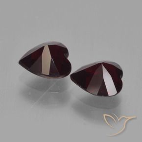 Shop natural 1.75ct Rouge foncé Grenat pyrope gems, Cœur, from Mozambique at GemSelect. In stock, global shipping!