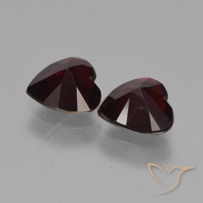 Shop natural 1.55ct Rouge foncé Grenat pyrope gems, Cœur, from Mozambique at GemSelect. In stock, global shipping!