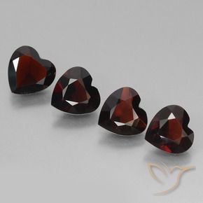 Shop natural 3.07ct Rouge noirâtre Grenat pyrope gems, Cœur, from Mozambique at GemSelect. In stock, global shipping!