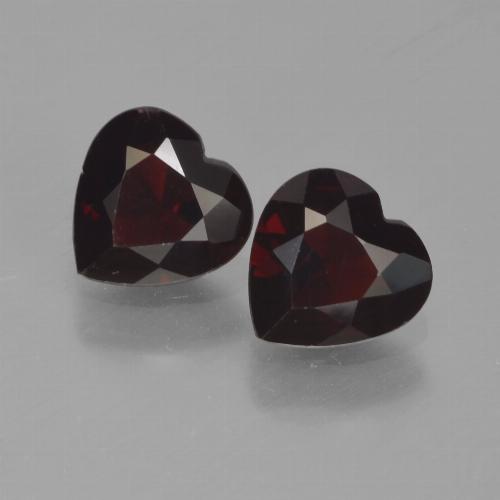 Achetez naturel 1.65ct Rouge foncé Grenat pyrope gems, Forme de coeur, En provenance Mozambique chez GemSelect. En stock, livraison internationale!