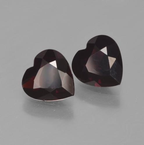 Achetez naturel 1.65ct Rouge foncé Grenat pyrope gems, Forme de coeur, En provenance Mozambique chez GemSelect. En stock, livraison internationale!