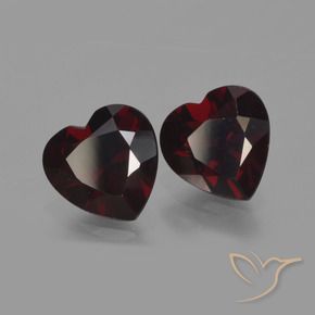 Shop natural 1.84ct Rouge noirâtre Grenat pyrope gems, Cœur, from Mozambique at GemSelect. In stock, global shipping!